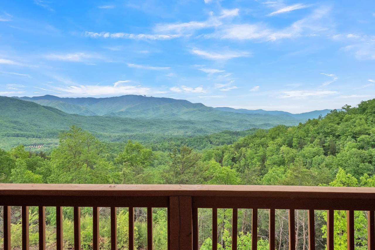 Sky Views - Panoramic Views Cabin Gatlinburg Eksteriør billede